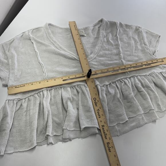 Urban Outfitters Shirt Womens Medium Ruffle Peplum Textured Short Sleeve Top - Picture 4 of 8